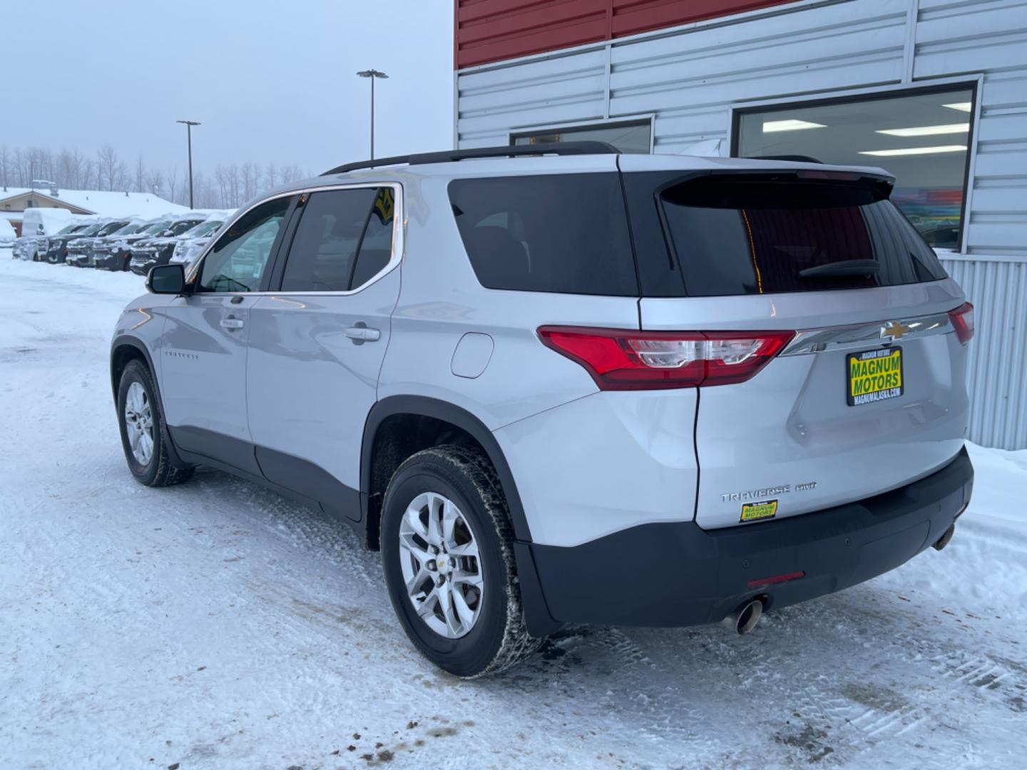 2019 Silver /charcoal cloth Chevrolet Traverse LT Cloth AWD (1GNEVGKW4KJ) with an 3.6L V6 DOHC 24V engine, 9A transmission, located at 1960 Industrial Drive, Wasilla, 99654, (907) 274-2277, 61.573475, -149.400146 - Photo#3